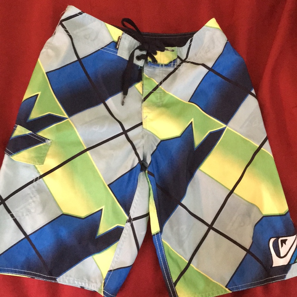Quicksilver board shorts bathing suit. Sz 27 EUC